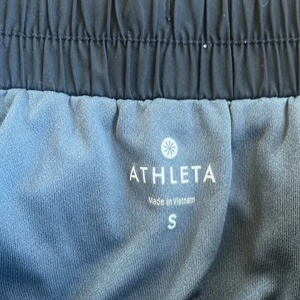 Athleta Paisley Print Black Running Shorts Size Small